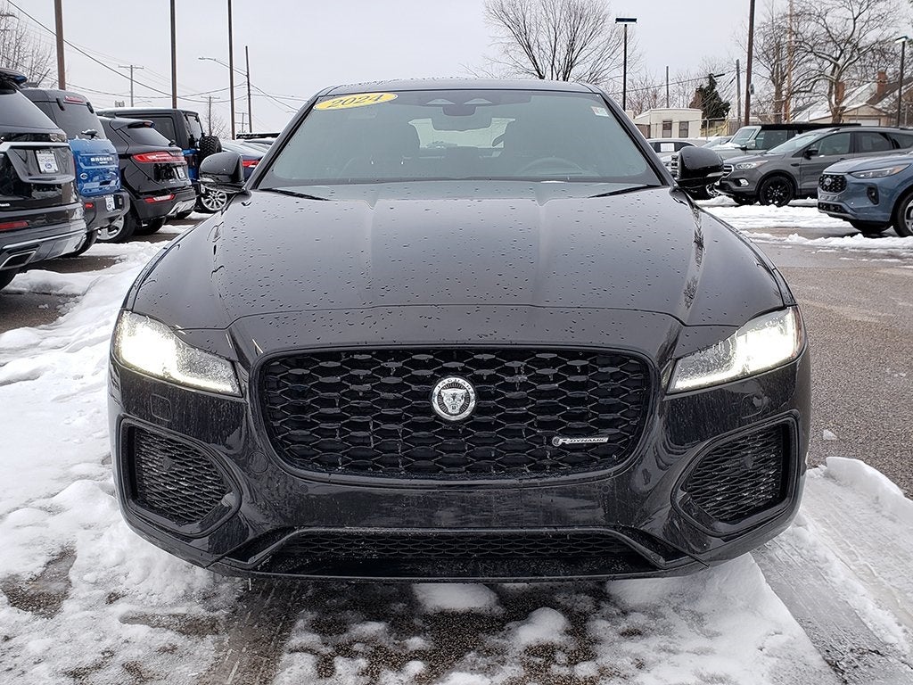 2024 Jaguar XF R-Dynamic SE