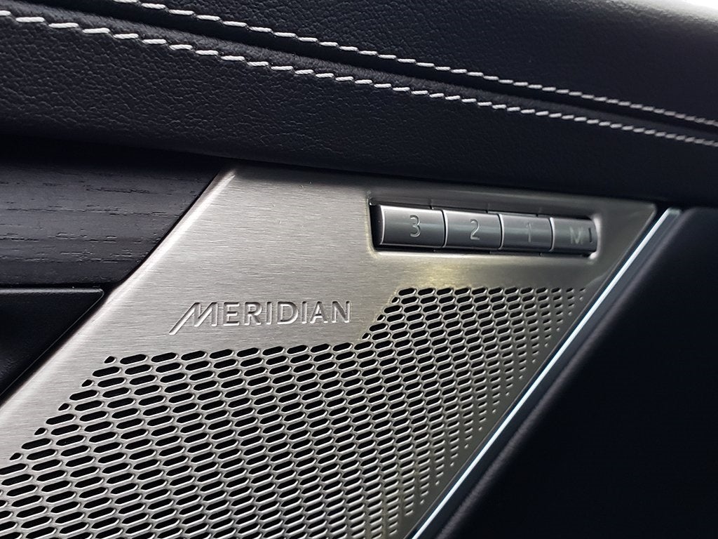 2024 Jaguar XF R-Dynamic SE