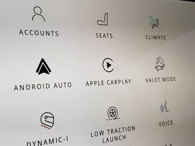 2024 Jaguar XF R-Dynamic SE