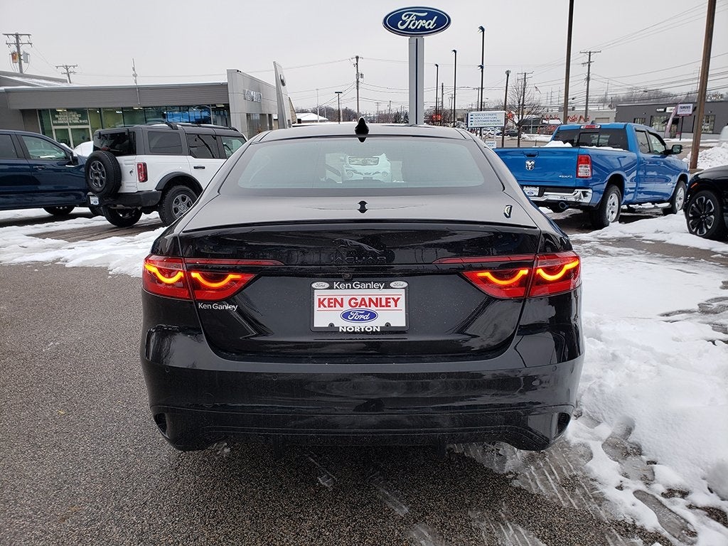 2024 Jaguar XF R-Dynamic SE