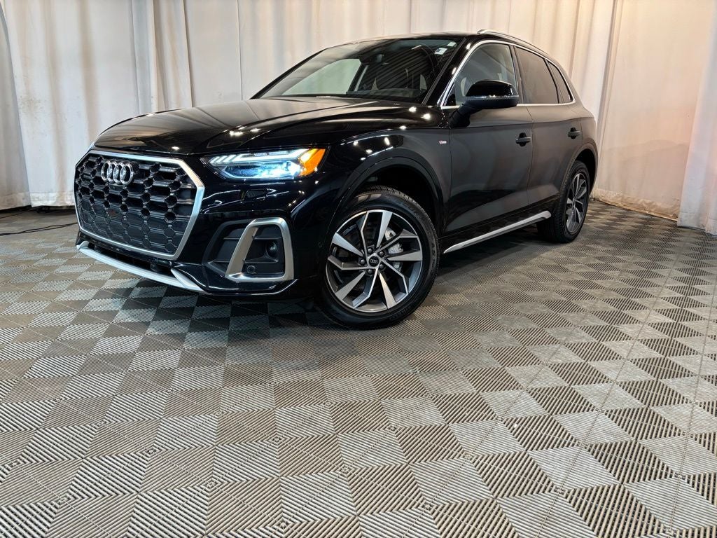 2023 Audi Q5 45 S line Prestige quattro