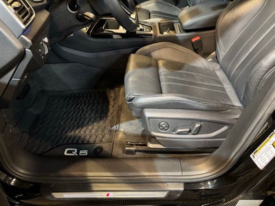2023 Audi Q5 45 S line Prestige quattro