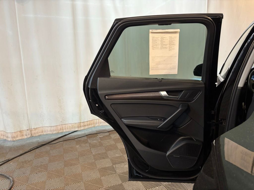 2023 Audi Q5 45 S line Prestige quattro