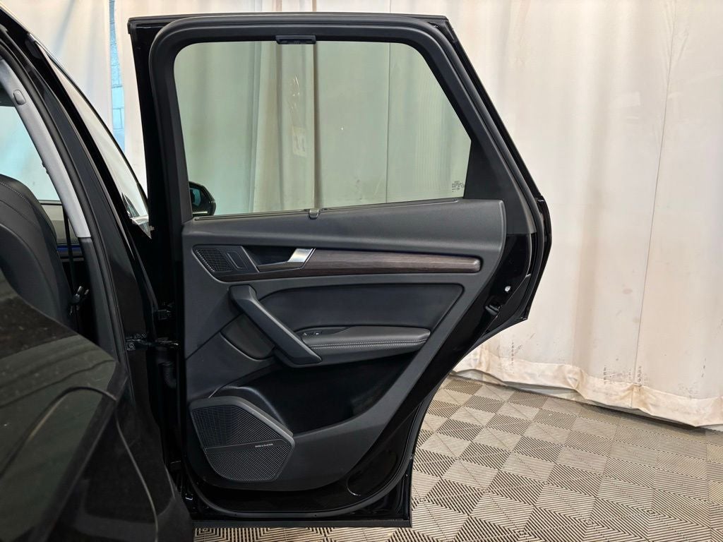 2023 Audi Q5 45 S line Prestige quattro