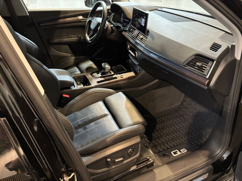2023 Audi Q5 45 S line Prestige quattro