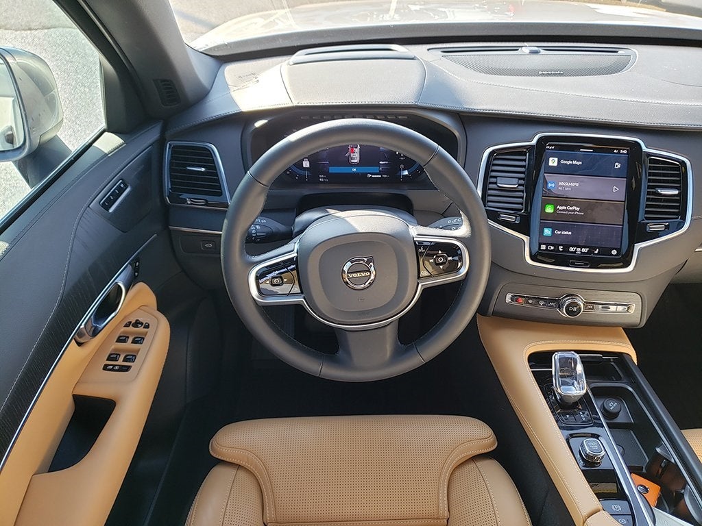 2025 Volvo XC90 B6 Ultra