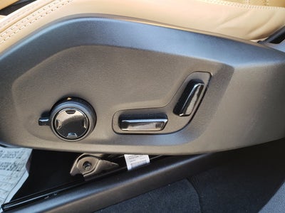 2025 Volvo XC90 B6 Ultra