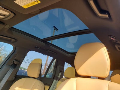 2025 Volvo XC90 B6 Ultra