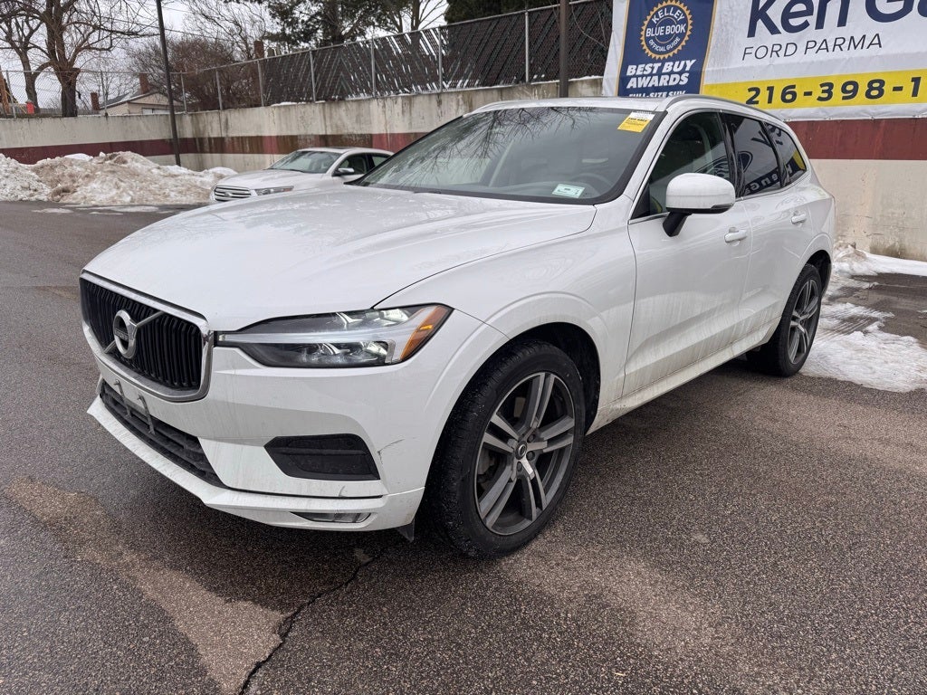 2021 Volvo XC60 T6 Momentum