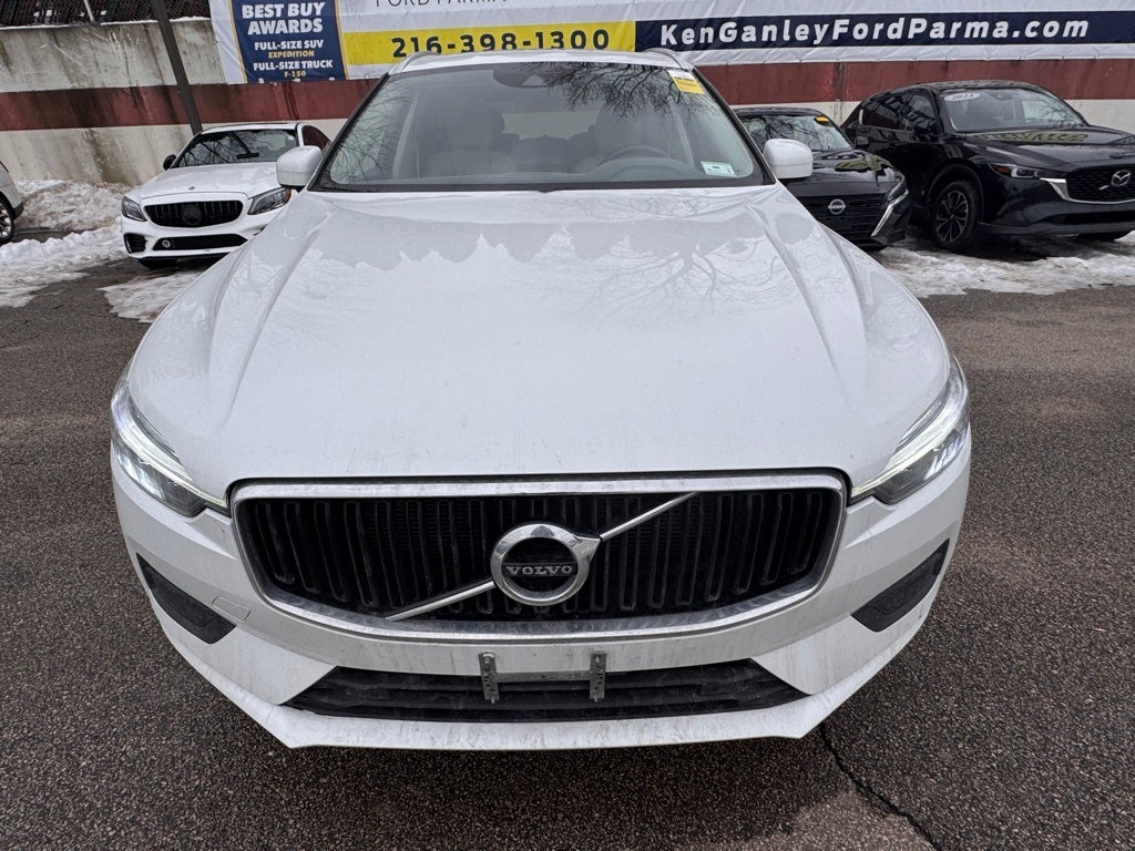 2021 Volvo XC60 T6 Momentum
