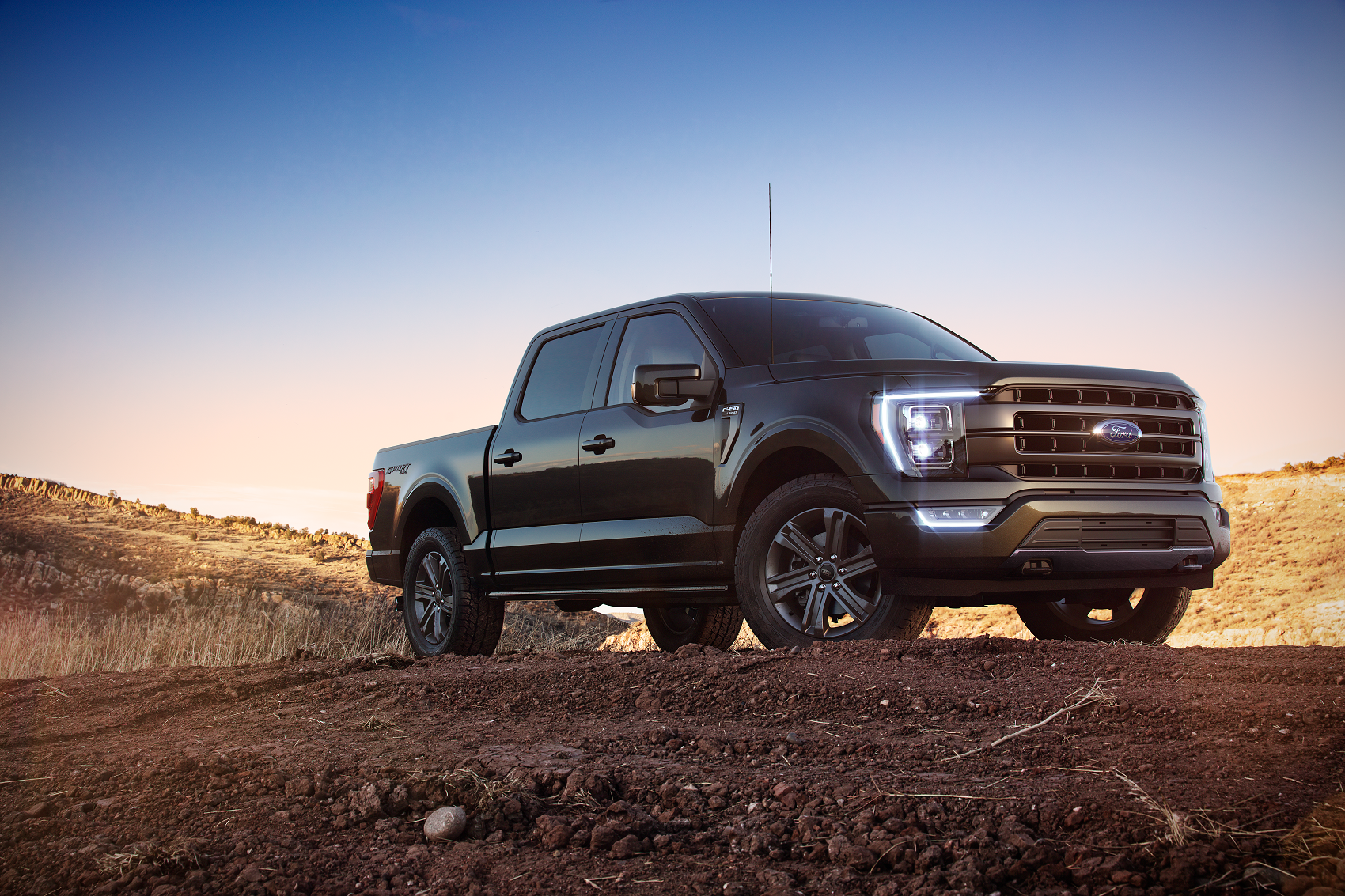 Ford Towing Capacity Guide: F-150, Ranger, Maverick, and Super Duty